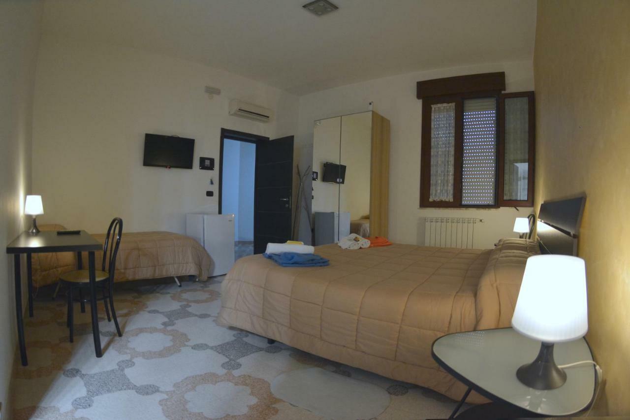 Bed & Breakfast "Mazzini" Leverano Exterior photo